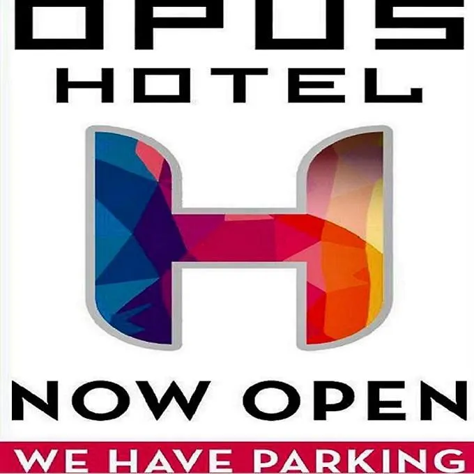 ***  Hotel Opus Bronx Near Bay Plaza Mall New York USA