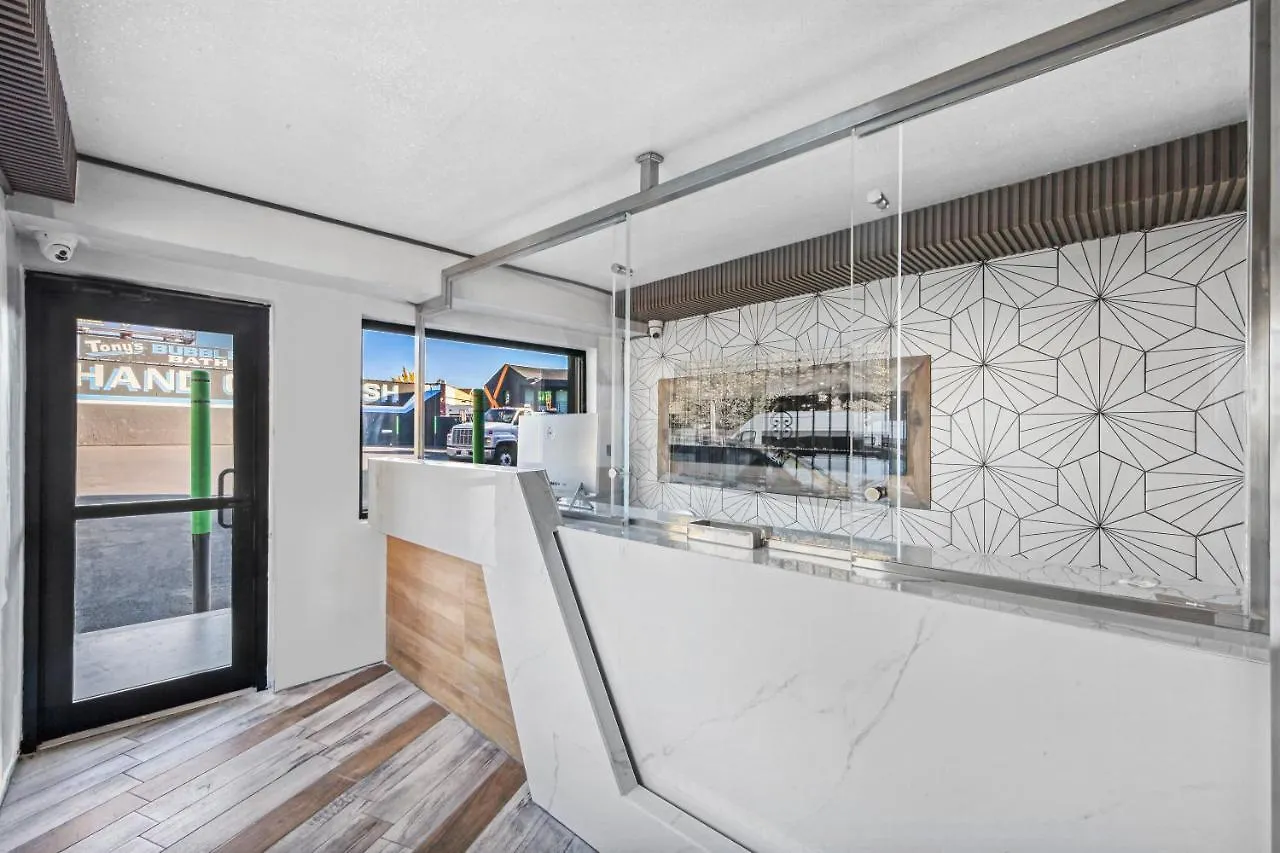 Hotel Opus Bronx Near Bay Plaza Mall New York
